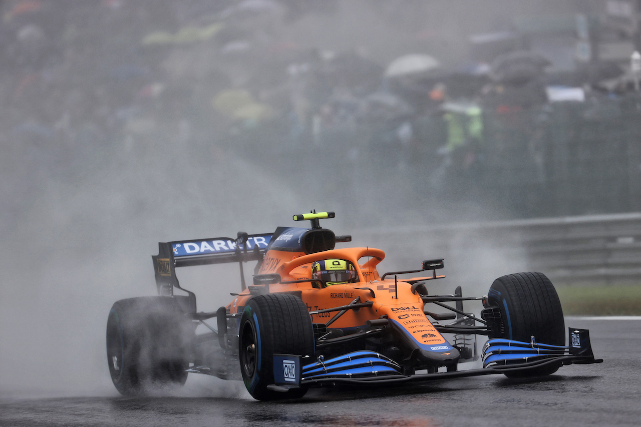 GP BELGIO, Lando Norris (GBR) McLaren MCL35M.
29.08.2021. Formula 1 World Championship, Rd 12, Belgian Grand Prix, Spa Francorchamps, Belgium, Gara Day.
- www.xpbimages.com, EMail: requests@xpbimages.com © Copyright: Batchelor / XPB Images