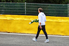 GP BELGIO, Pierre Gasly (FRA) AlphaTauri pays his respects to Anthoine Hubert.
26.08.2021. Formula 1 World Championship, Rd 12, Belgian Grand Prix, Spa Francorchamps, Belgium, Preparation Day.
- www.xpbimages.com, EMail: requests@xpbimages.com © Copyright: Moy / XPB Images