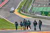 GP BELGIO, Lance Stroll (CDN) Aston Martin F1 Team walks the circuit with the team.
26.08.2021. Formula 1 World Championship, Rd 12, Belgian Grand Prix, Spa Francorchamps, Belgium, Preparation Day.
- www.xpbimages.com, EMail: requests@xpbimages.com © Copyright: Moy / XPB Images