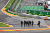 GP BELGIO, Fernando Alonso (ESP) Alpine F1 Team walks the circuit with the team.
26.08.2021. Formula 1 World Championship, Rd 12, Belgian Grand Prix, Spa Francorchamps, Belgium, Preparation Day.
- www.xpbimages.com, EMail: requests@xpbimages.com © Copyright: Moy / XPB Images