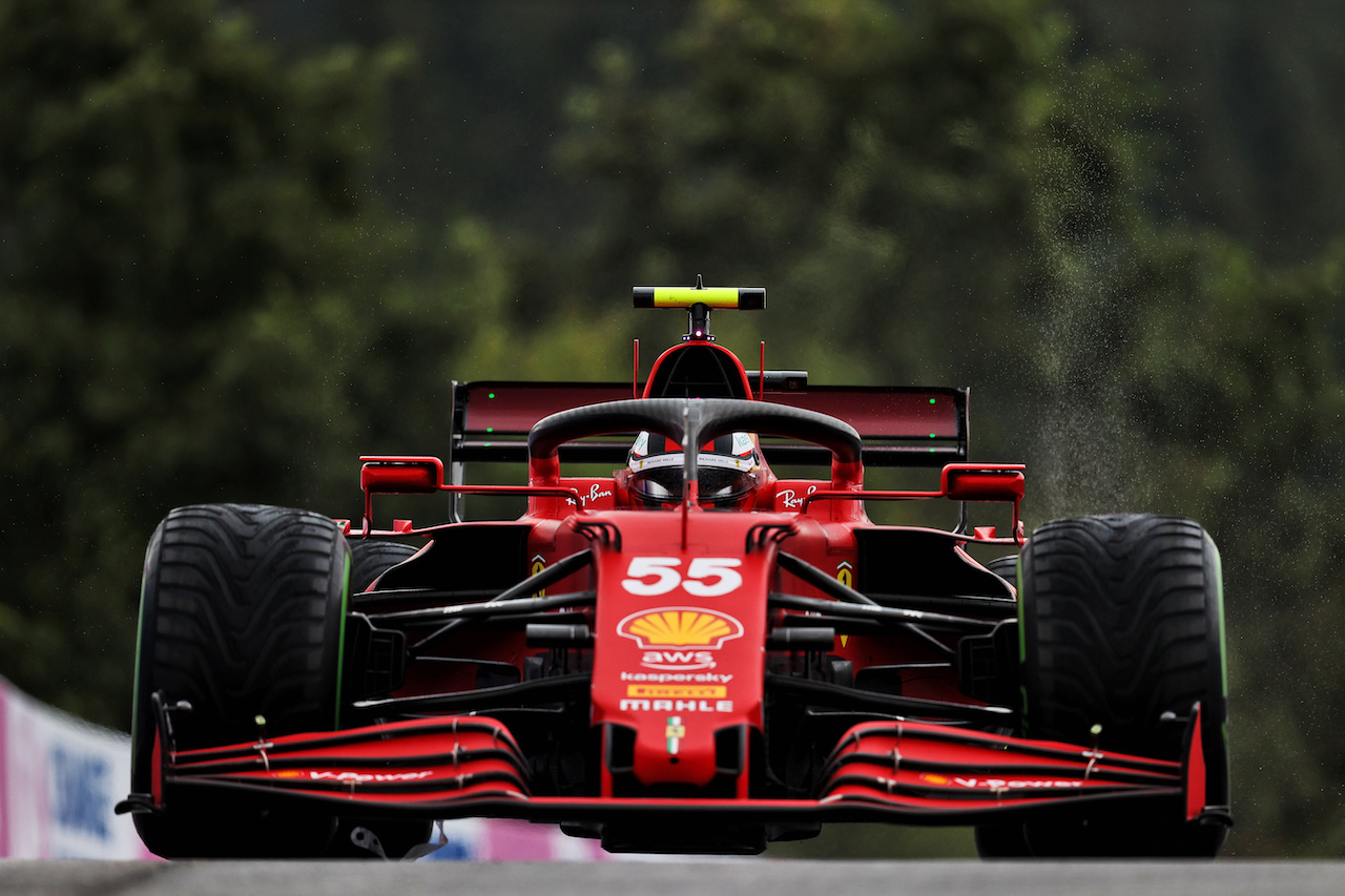 GP BELGIO, Carlos Sainz Jr (ESP) Ferrari SF-21.
28.08.2021. Formula 1 World Championship, Rd 12, Belgian Grand Prix, Spa Francorchamps, Belgium, Qualifiche Day.
- www.xpbimages.com, EMail: requests@xpbimages.com © Copyright: Moy / XPB Images