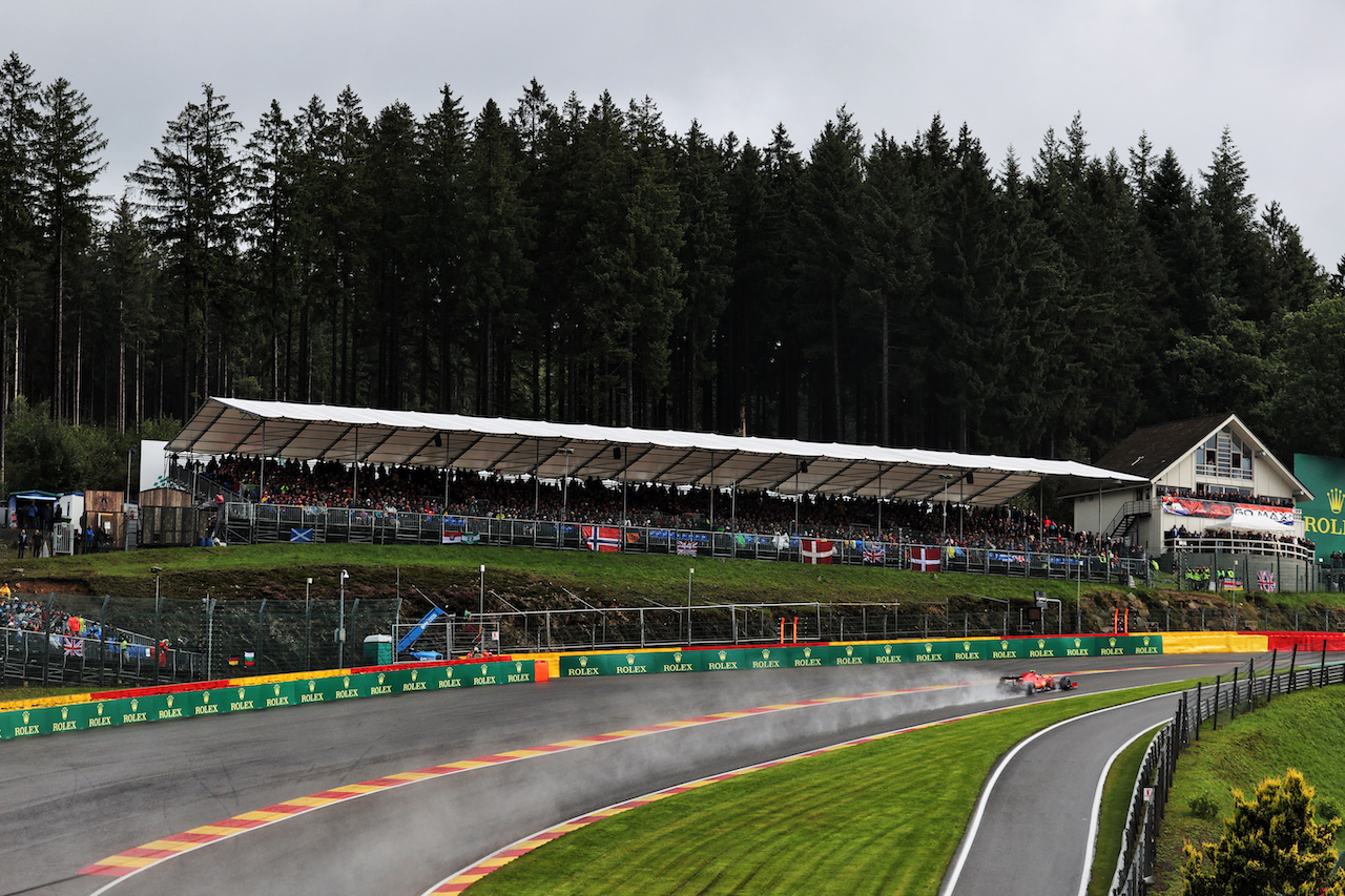 GP BELGIO, Carlos Sainz Jr (ESP) Ferrari SF-21.
28.08.2021. Formula 1 World Championship, Rd 12, Belgian Grand Prix, Spa Francorchamps, Belgium, Qualifiche Day.
- www.xpbimages.com, EMail: requests@xpbimages.com © Copyright: Batchelor / XPB Images
