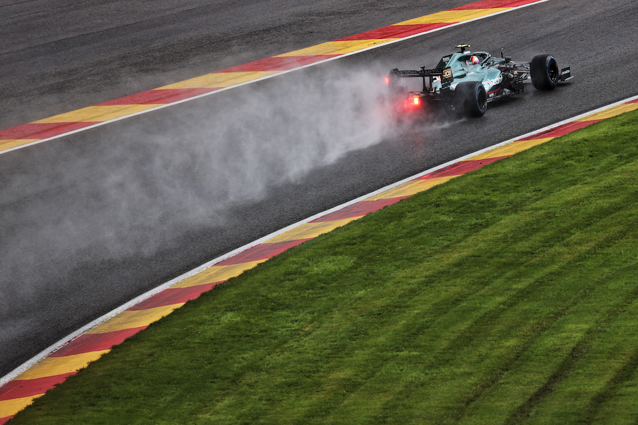 GP BELGIO, Sebastian Vettel (GER) Aston Martin F1 Team AMR21.
28.08.2021. Formula 1 World Championship, Rd 12, Belgian Grand Prix, Spa Francorchamps, Belgium, Qualifiche Day.
- www.xpbimages.com, EMail: requests@xpbimages.com © Copyright: Batchelor / XPB Images