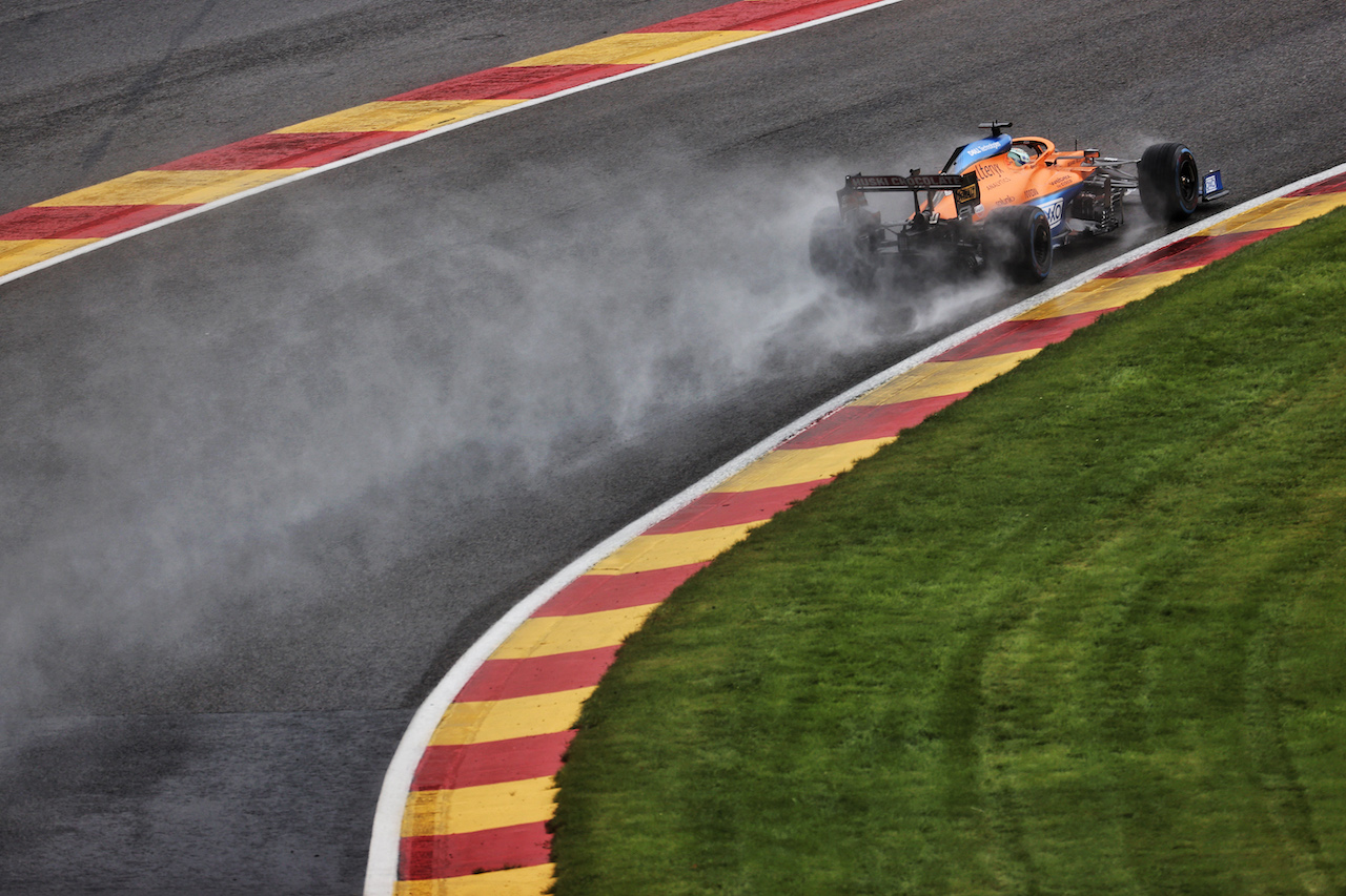GP BELGIO, Daniel Ricciardo (AUS) McLaren MCL35M.
28.08.2021. Formula 1 World Championship, Rd 12, Belgian Grand Prix, Spa Francorchamps, Belgium, Qualifiche Day.
- www.xpbimages.com, EMail: requests@xpbimages.com © Copyright: Batchelor / XPB Images