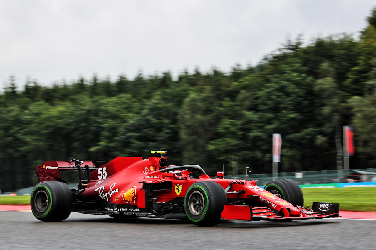 GP BELGIO, Carlos Sainz Jr (ESP) Ferrari SF-21.
28.08.2021. Formula 1 World Championship, Rd 12, Belgian Grand Prix, Spa Francorchamps, Belgium, Qualifiche Day.
- www.xpbimages.com, EMail: requests@xpbimages.com © Copyright: Batchelor / XPB Images