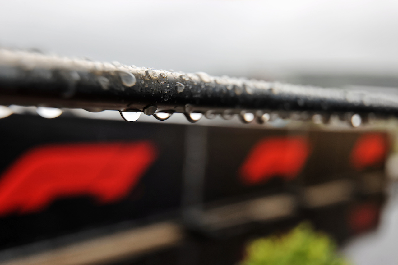 GP BELGIO, Circuit Atmosfera - rain drops.
28.08.2021. Formula 1 World Championship, Rd 12, Belgian Grand Prix, Spa Francorchamps, Belgium, Qualifiche Day.
- www.xpbimages.com, EMail: requests@xpbimages.com © Copyright: Moy / XPB Images