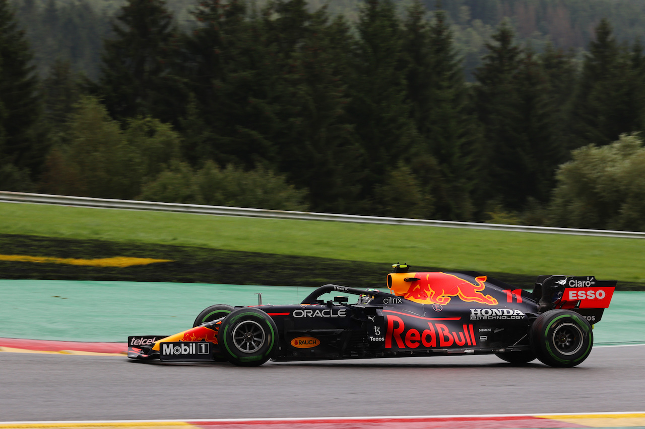 GP BELGIO, Sergio Perez (MEX) Red Bull Racing RB16B.
28.08.2021. Formula 1 World Championship, Rd 12, Belgian Grand Prix, Spa Francorchamps, Belgium, Qualifiche Day.
- www.xpbimages.com, EMail: requests@xpbimages.com © Copyright: Batchelor / XPB Images