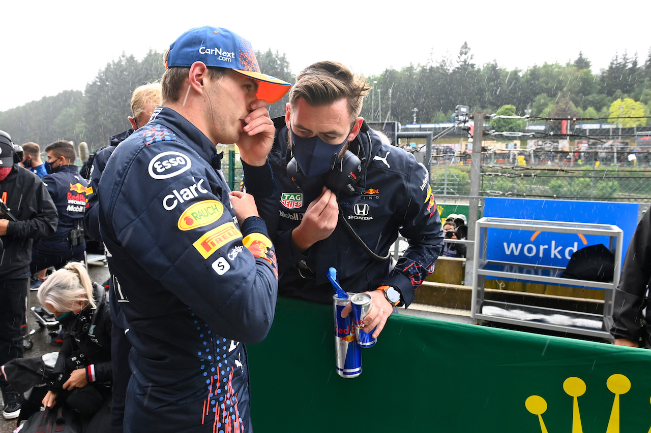 GP BELGIO, Pole sitter Max Verstappen (NLD) Red Bull Racing in qualifying parc ferme.
28.08.2021. Formula 1 World Championship, Rd 12, Belgian Grand Prix, Spa Francorchamps, Belgium, Qualifiche Day.
- www.xpbimages.com, EMail: requests@xpbimages.com © Copyright: FIA Pool Image for Editorial Use Only