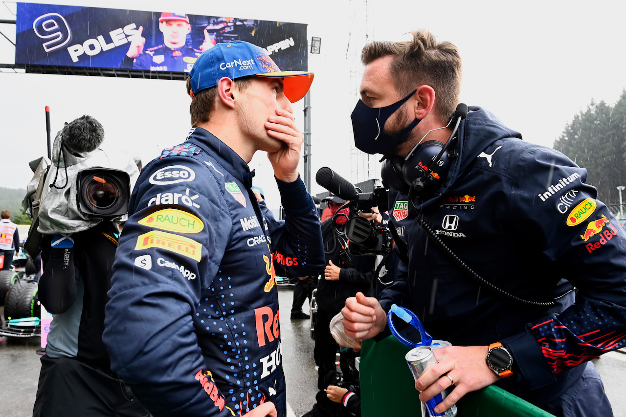 GP BELGIO, Pole sitter Max Verstappen (NLD) Red Bull Racing in qualifying parc ferme.
28.08.2021. Formula 1 World Championship, Rd 12, Belgian Grand Prix, Spa Francorchamps, Belgium, Qualifiche Day.
- www.xpbimages.com, EMail: requests@xpbimages.com © Copyright: FIA Pool Image for Editorial Use Only