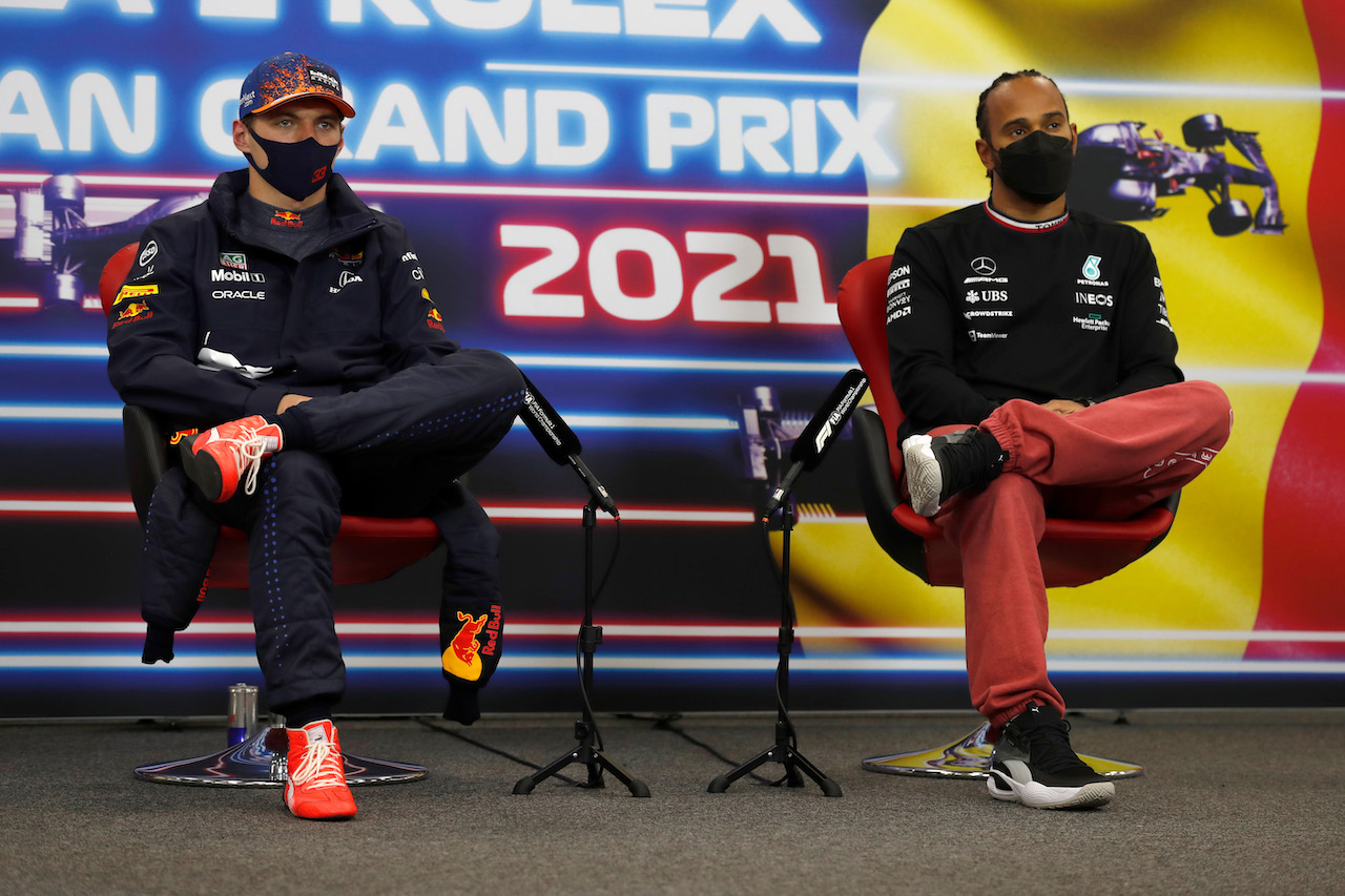 GP BELGIO, (L to R): Max Verstappen (NLD) Red Bull Racing e Lewis Hamilton (GBR) Mercedes AMG F1 in the post qualifying FIA Press Conference.
28.08.2021. Formula 1 World Championship, Rd 12, Belgian Grand Prix, Spa Francorchamps, Belgium, Qualifiche Day.
- www.xpbimages.com, EMail: requests@xpbimages.com © Copyright: FIA Pool Image for Editorial Use Only