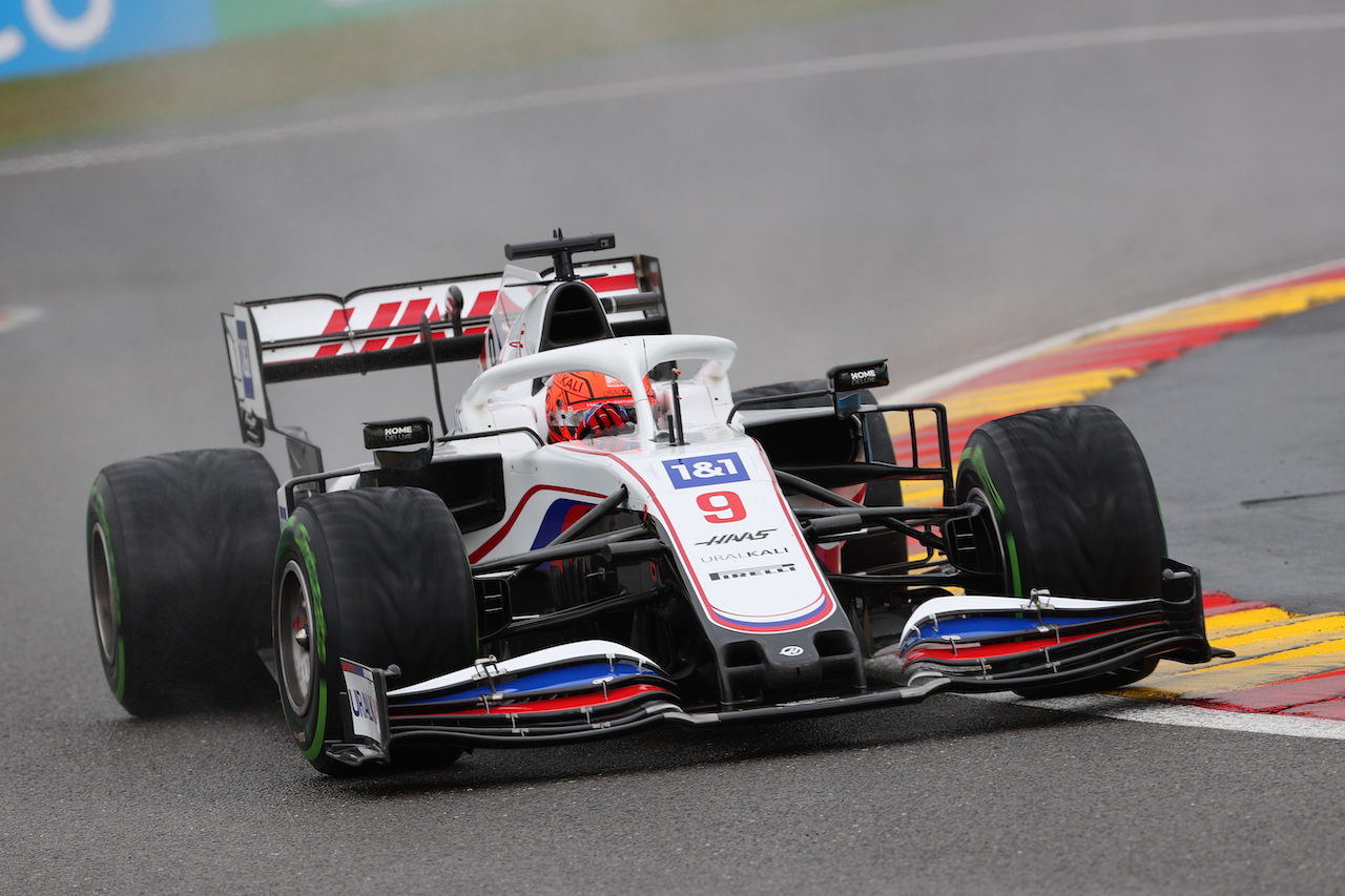 GP BELGIO, Nikita Mazepin (RUS) Haas F1 Team VF-21.
28.08.2021. Formula 1 World Championship, Rd 12, Belgian Grand Prix, Spa Francorchamps, Belgium, Qualifiche Day.
- www.xpbimages.com, EMail: requests@xpbimages.com © Copyright: Batchelor / XPB Images