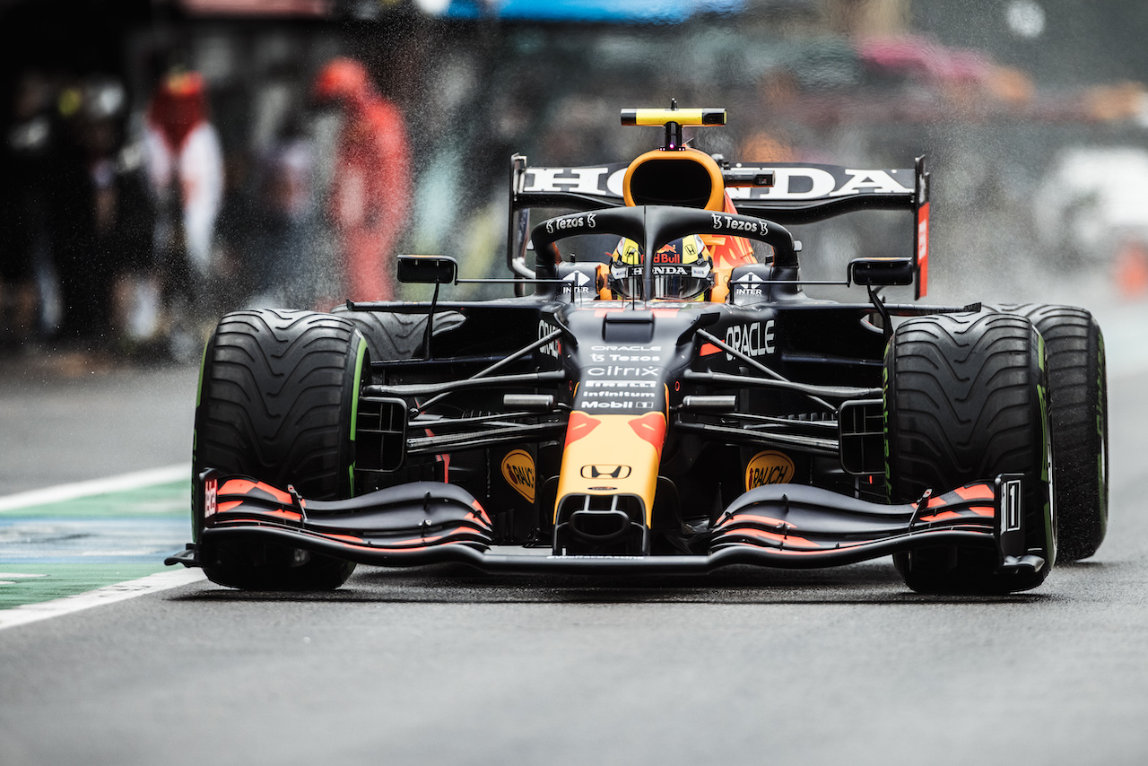 GP BELGIO, Sergio Perez (MEX) Red Bull Racing RB16B.
28.08.2021. Formula 1 World Championship, Rd 12, Belgian Grand Prix, Spa Francorchamps, Belgium, Qualifiche Day.
- www.xpbimages.com, EMail: requests@xpbimages.com © Copyright: Bearne / XPB Images
