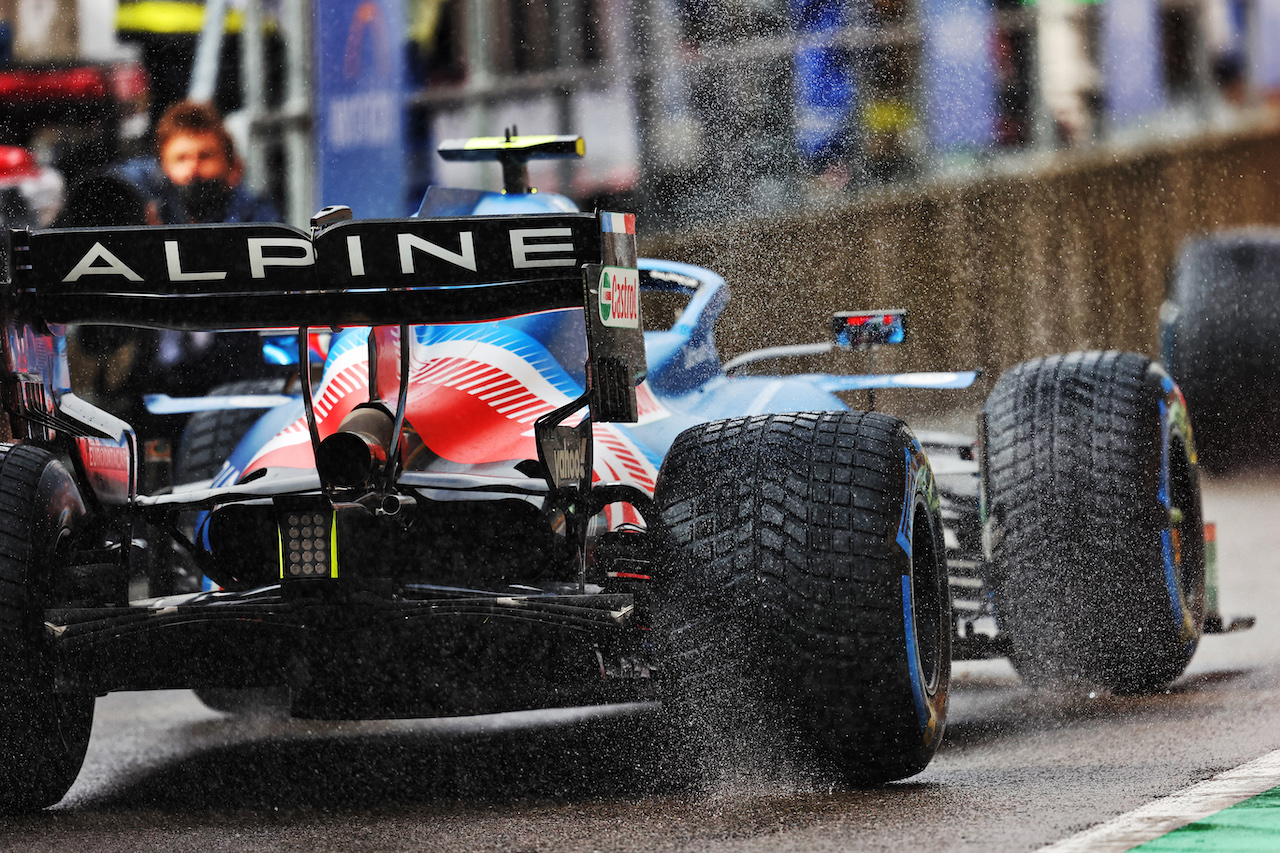 GP BELGIO, Esteban Ocon (FRA) Alpine F1 Team A521.
28.08.2021. Formula 1 World Championship, Rd 12, Belgian Grand Prix, Spa Francorchamps, Belgium, Qualifiche Day.
- www.xpbimages.com, EMail: requests@xpbimages.com © Copyright: Moy / XPB Images