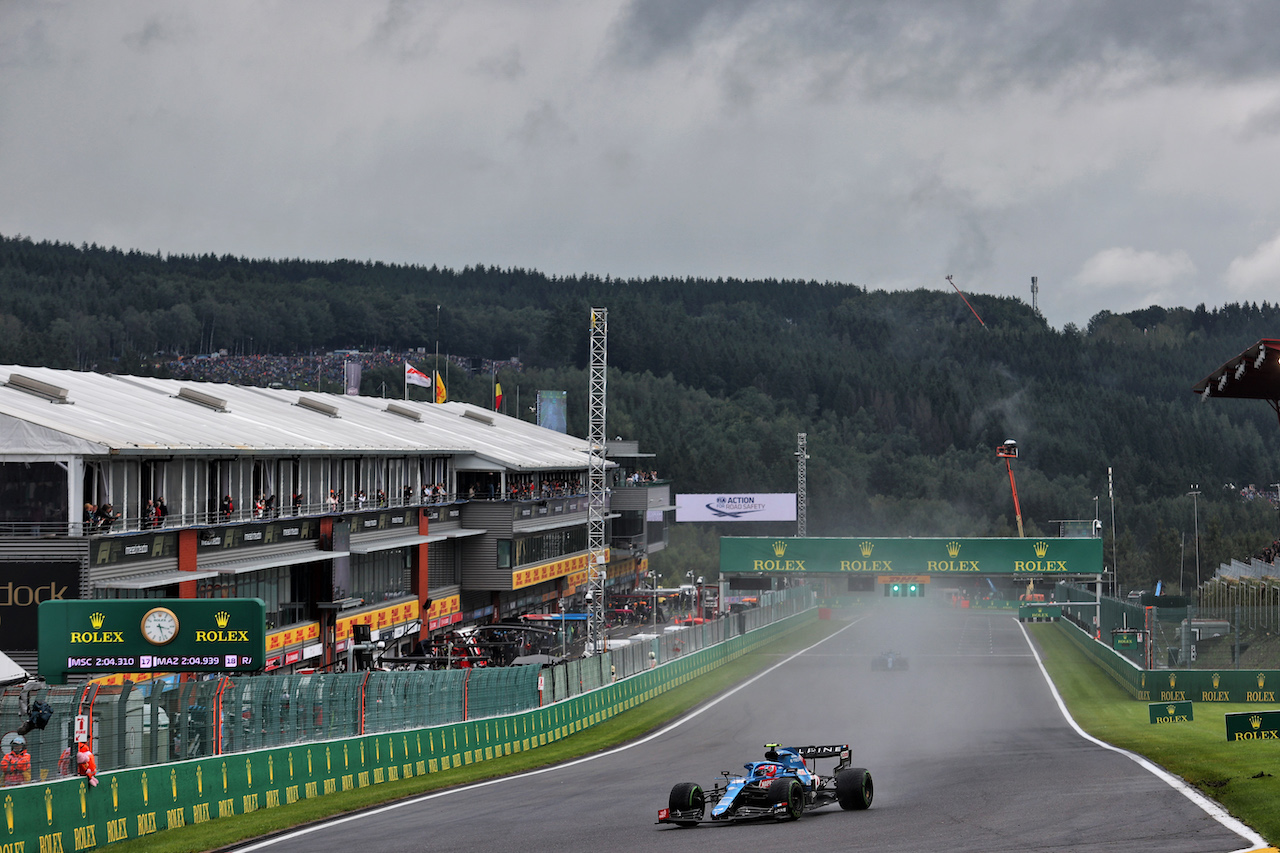 GP BELGIO, Esteban Ocon (FRA) Alpine F1 Team A521.
28.08.2021. Formula 1 World Championship, Rd 12, Belgian Grand Prix, Spa Francorchamps, Belgium, Qualifiche Day.
- www.xpbimages.com, EMail: requests@xpbimages.com © Copyright: Charniaux / XPB Images