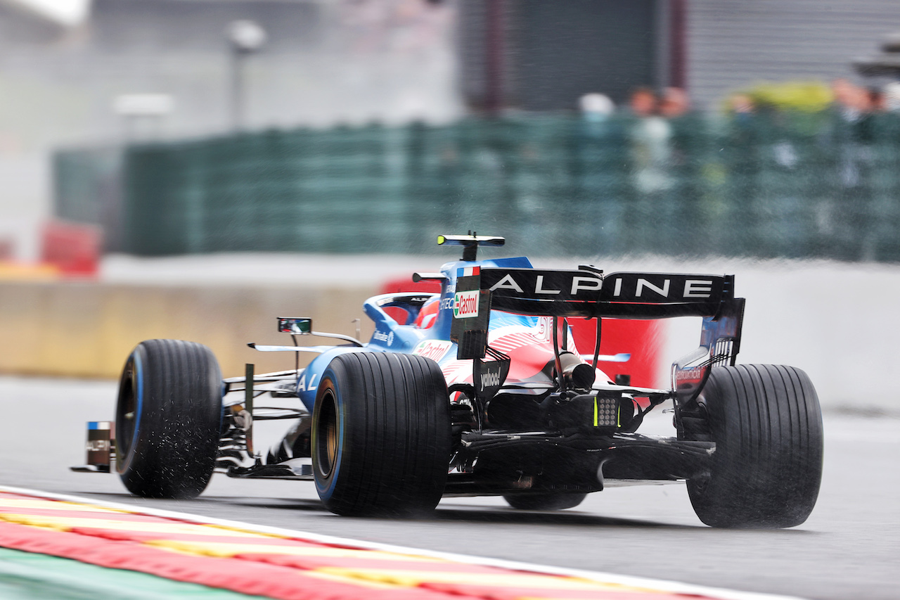 GP BELGIO, Esteban Ocon (FRA) Alpine F1 Team A521.
28.08.2021. Formula 1 World Championship, Rd 12, Belgian Grand Prix, Spa Francorchamps, Belgium, Qualifiche Day.
- www.xpbimages.com, EMail: requests@xpbimages.com © Copyright: Charniaux / XPB Images