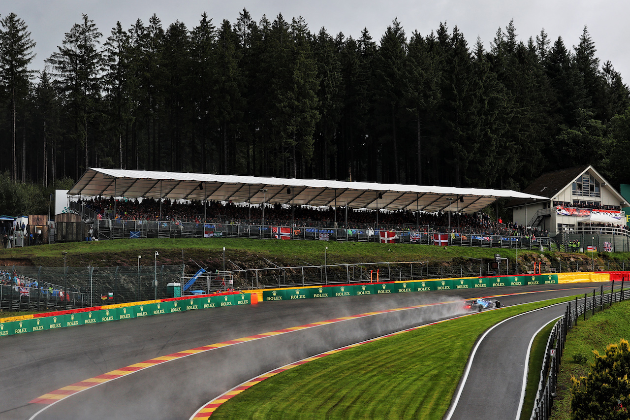 GP BELGIO, Nicholas Latifi (CDN) Williams Racing FW43B.
28.08.2021. Formula 1 World Championship, Rd 12, Belgian Grand Prix, Spa Francorchamps, Belgium, Qualifiche Day.
- www.xpbimages.com, EMail: requests@xpbimages.com © Copyright: Batchelor / XPB Images
