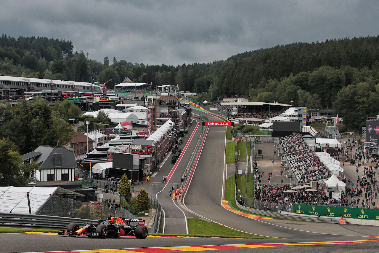 GP BELGIO, Sergio Perez (MEX) Red Bull Racing RB16B.
27.08.2021. Formula 1 World Championship, Rd 12, Belgian Grand Prix, Spa Francorchamps, Belgium, Practice Day.
- www.xpbimages.com, EMail: requests@xpbimages.com © Copyright: XPB Images