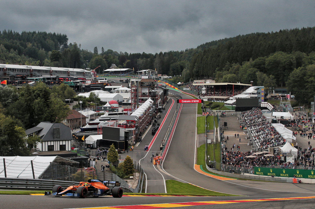 GP BELGIO, Lando Norris (GBR) McLaren MCL35M.
27.08.2021. Formula 1 World Championship, Rd 12, Belgian Grand Prix, Spa Francorchamps, Belgium, Practice Day.
- www.xpbimages.com, EMail: requests@xpbimages.com © Copyright: XPB Images