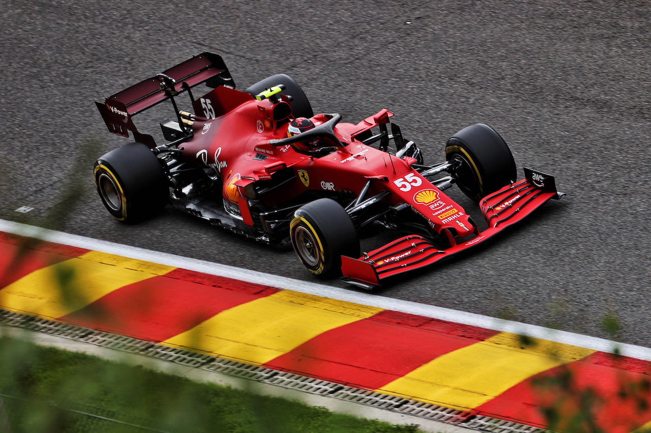 GP BELGIO, Carlos Sainz Jr (ESP) Ferrari SF-21.
27.08.2021. Formula 1 World Championship, Rd 12, Belgian Grand Prix, Spa Francorchamps, Belgium, Practice Day.
- www.xpbimages.com, EMail: requests@xpbimages.com © Copyright: Batchelor / XPB Images