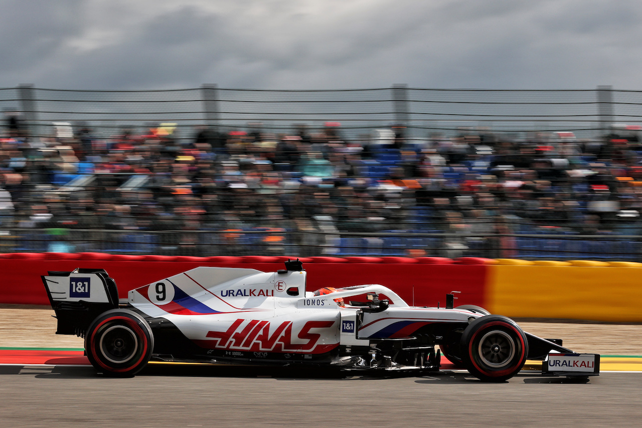 GP BELGIO, Nikita Mazepin (RUS) Haas F1 Team VF-21.
27.08.2021. Formula 1 World Championship, Rd 12, Belgian Grand Prix, Spa Francorchamps, Belgium, Practice Day.
- www.xpbimages.com, EMail: requests@xpbimages.com © Copyright: Batchelor / XPB Images