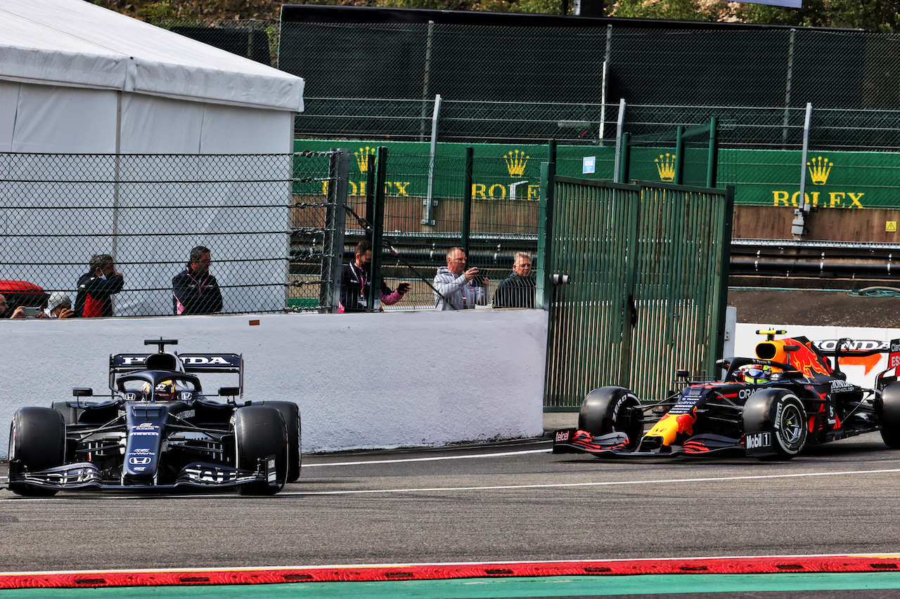 GP BELGIO, Yuki Tsunoda (JPN) AlphaTauri AT02 spins in the first practice session.
27.08.2021. Formula 1 World Championship, Rd 12, Belgian Grand Prix, Spa Francorchamps, Belgium, Practice Day.
- www.xpbimages.com, EMail: requests@xpbimages.com © Copyright: Batchelor / XPB Images
