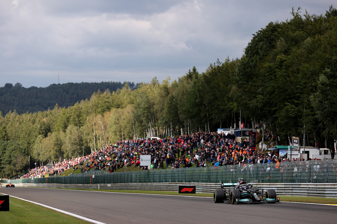 GP BELGIO, Lewis Hamilton (GBR) Mercedes AMG F1 W12.
27.08.2021. Formula 1 World Championship, Rd 12, Belgian Grand Prix, Spa Francorchamps, Belgium, Practice Day.
- www.xpbimages.com, EMail: requests@xpbimages.com © Copyright: Batchelor / XPB Images