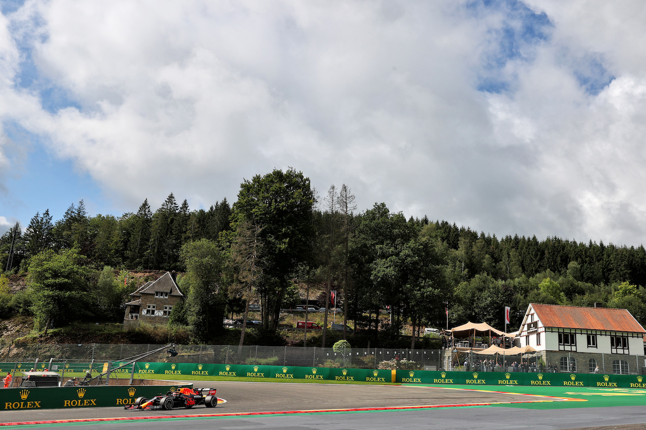 GP BELGIO, Max Verstappen (NLD) Red Bull Racing RB16B.
27.08.2021. Formula 1 World Championship, Rd 12, Belgian Grand Prix, Spa Francorchamps, Belgium, Practice Day.
- www.xpbimages.com, EMail: requests@xpbimages.com © Copyright: Batchelor / XPB Images