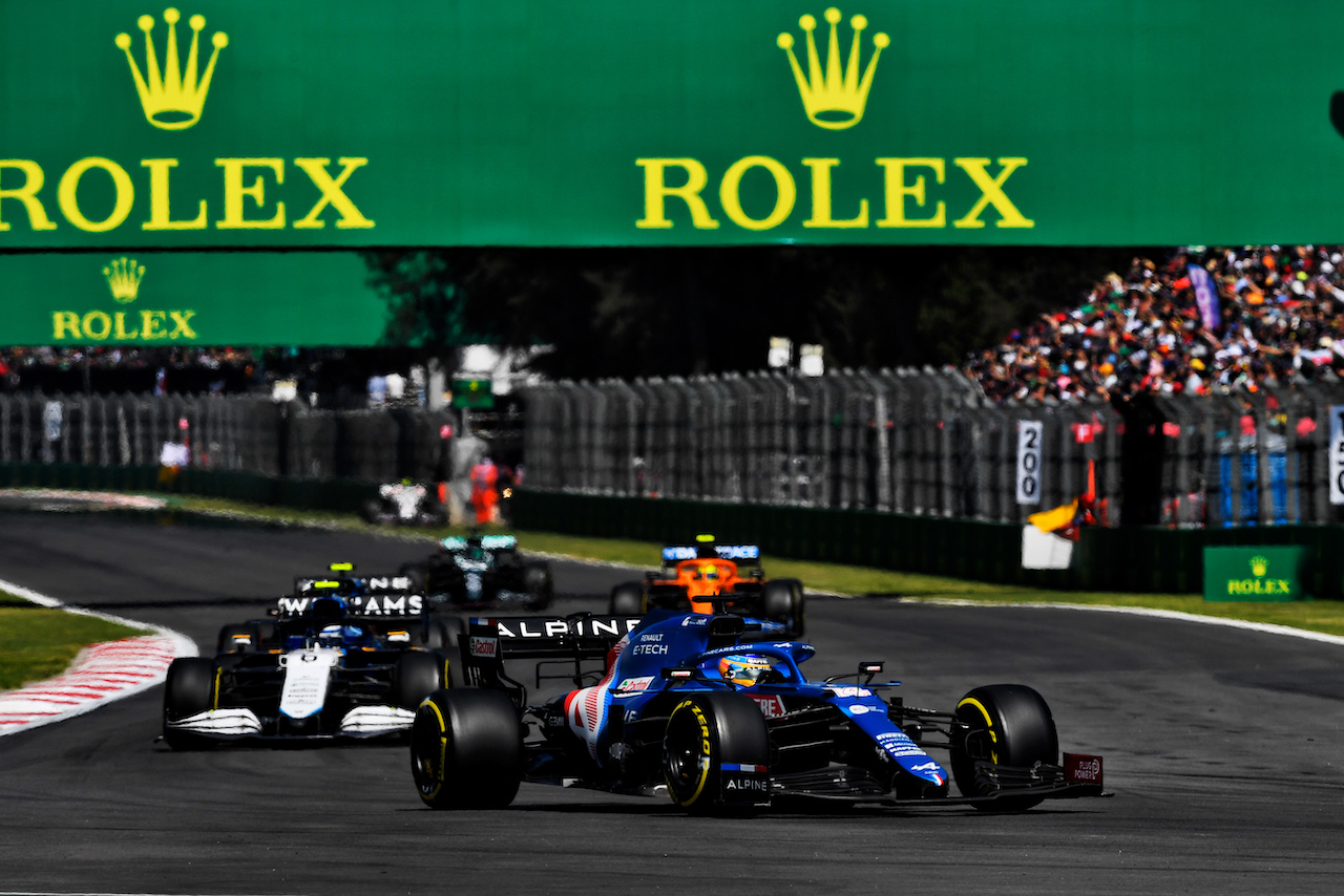 GP CITTA DEL MESSICO, Fernando Alonso (ESP) Alpine F1 Team A521.
07.11.2021. Formula 1 World Championship, Rd 18, Mexican Grand Prix, Mexico City, Mexico, Gara Day.
- www.xpbimages.com, EMail: requests@xpbimages.com © Copyright: Carrezevoli / XPB Images