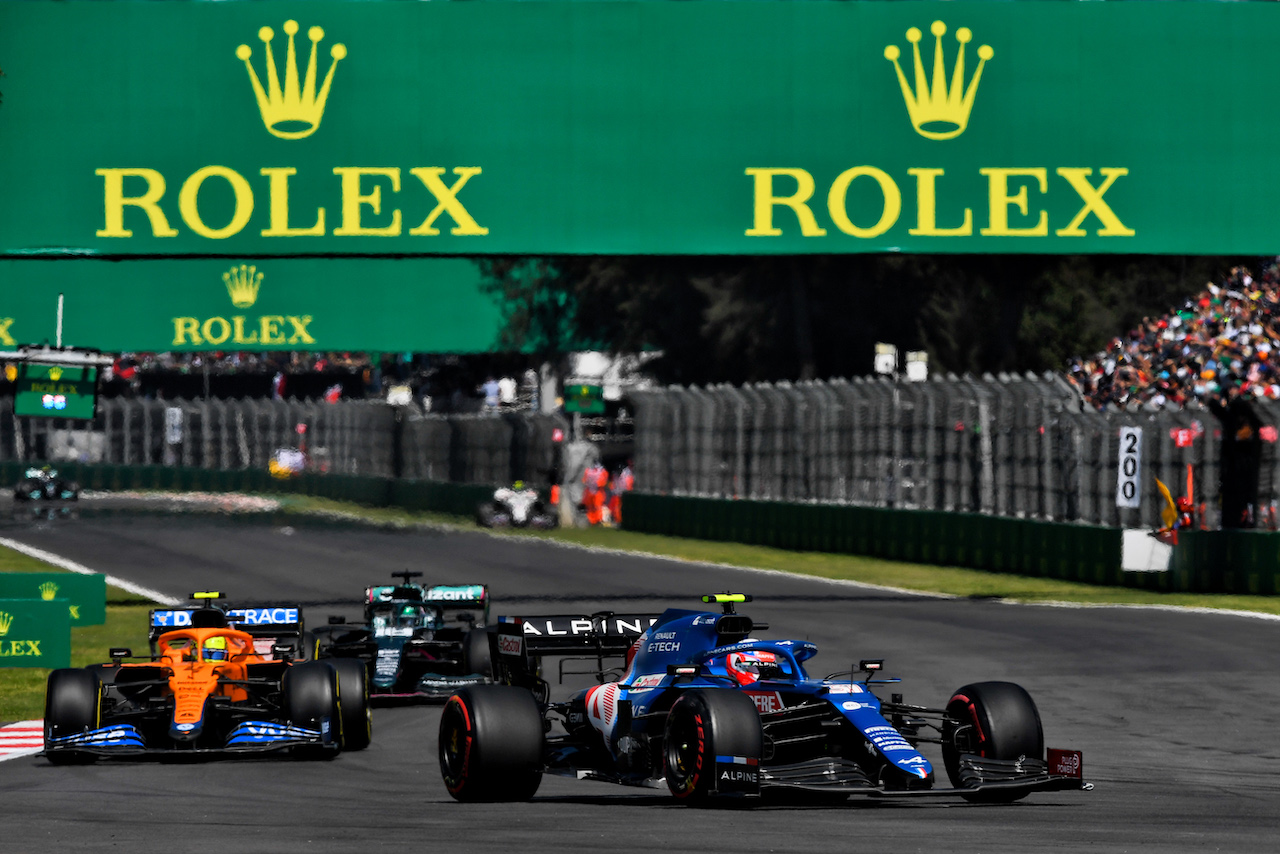 GP CITTA DEL MESSICO, Esteban Ocon (FRA) Alpine F1 Team A521.
07.11.2021. Formula 1 World Championship, Rd 18, Mexican Grand Prix, Mexico City, Mexico, Gara Day.
- www.xpbimages.com, EMail: requests@xpbimages.com © Copyright: Carrezevoli / XPB Images