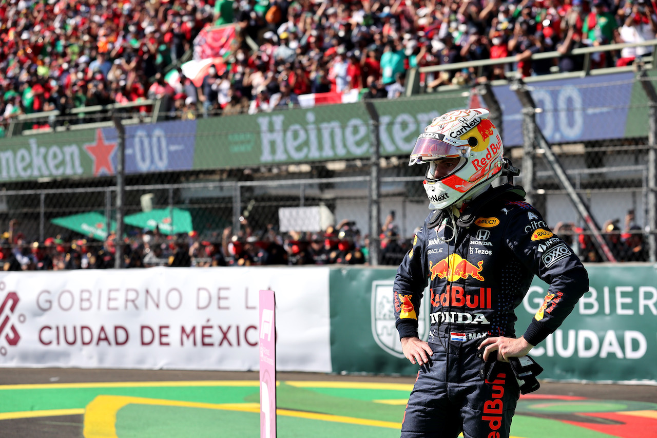 GP CITTA DEL MESSICO, 1st place Max Verstappen (NLD) Red Bull Racing RB16B.
07.11.2021. Formula 1 World Championship, Rd 18, Mexican Grand Prix, Mexico City, Mexico, Gara Day.
- www.xpbimages.com, EMail: requests@xpbimages.com ¬© Copyright: Batchelor / XPB Images