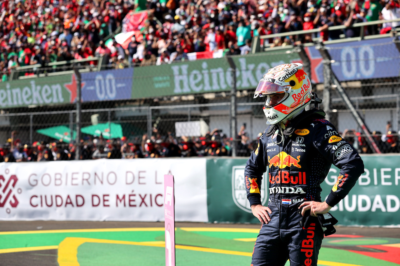 GP CITTA DEL MESSICO, 1st place Max Verstappen (NLD) Red Bull Racing RB16B.
07.11.2021. Formula 1 World Championship, Rd 18, Mexican Grand Prix, Mexico City, Mexico, Gara Day.
- www.xpbimages.com, EMail: requests@xpbimages.com ¬© Copyright: Batchelor / XPB Images