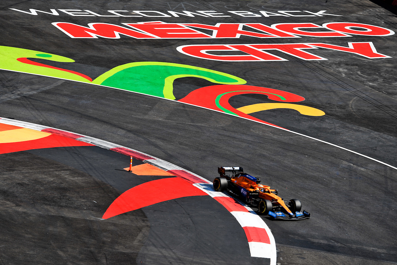 GP CITTA DEL MESSICO, Daniel Ricciardo (AUS) McLaren MCL35M.
07.11.2021. Formula 1 World Championship, Rd 18, Mexican Grand Prix, Mexico City, Mexico, Gara Day.
- www.xpbimages.com, EMail: requests@xpbimages.com © Copyright: Carrezevoli / XPB Images
