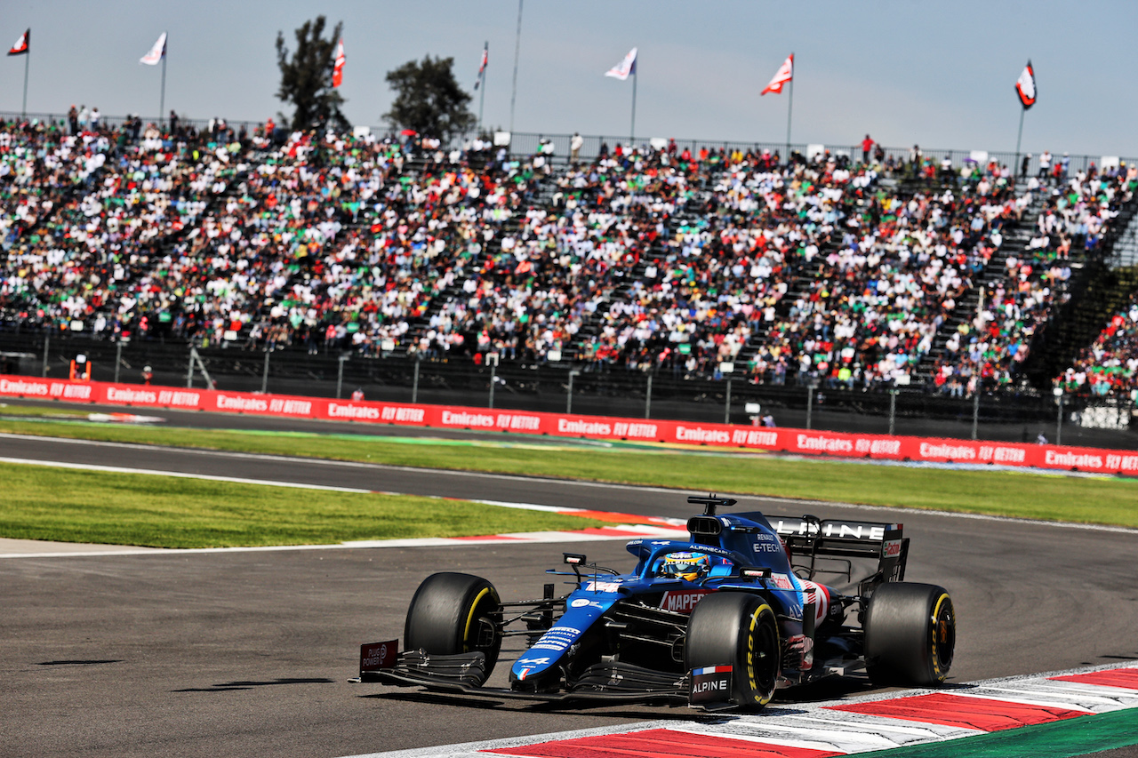 GP CITTA DEL MESSICO, Fernando Alonso (ESP) Alpine F1 Team A521.
07.11.2021. Formula 1 World Championship, Rd 18, Mexican Grand Prix, Mexico City, Mexico, Gara Day.
- www.xpbimages.com, EMail: requests@xpbimages.com © Copyright: Batchelor / XPB Images