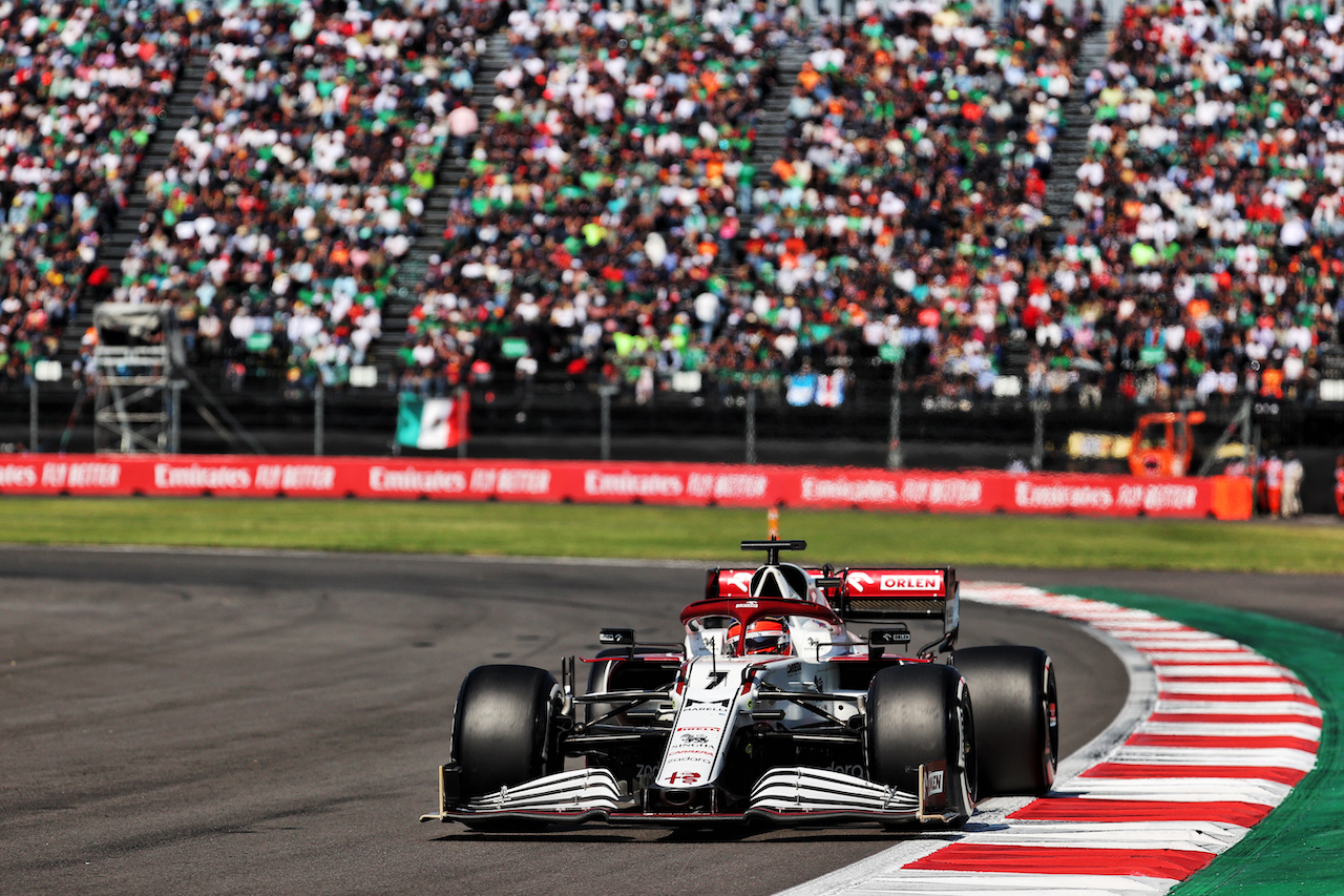 GP CITTA DEL MESSICO, Kimi Raikkonen (FIN) Alfa Romeo Racing C41.
07.11.2021. Formula 1 World Championship, Rd 18, Mexican Grand Prix, Mexico City, Mexico, Gara Day.
- www.xpbimages.com, EMail: requests@xpbimages.com © Copyright: Batchelor / XPB Images