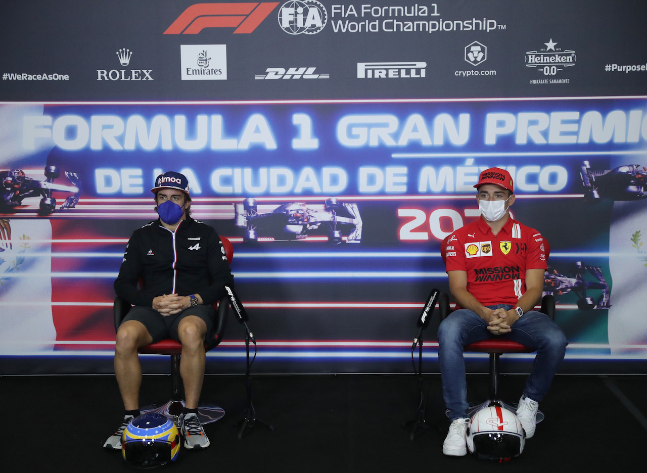 GP CITTA DEL MESSICO, (L to R): Fernando Alonso (ESP) Alpine F1 Team e Charles Leclerc (MON) Ferrari in the FIA Press Conference.
04.11.2021. Formula 1 World Championship, Rd 18, Mexican Grand Prix, Mexico City, Mexico, Preparation Day.
- www.xpbimages.com, EMail: requests@xpbimages.com © Copyright: FIA Pool Image for Editorial Use Only