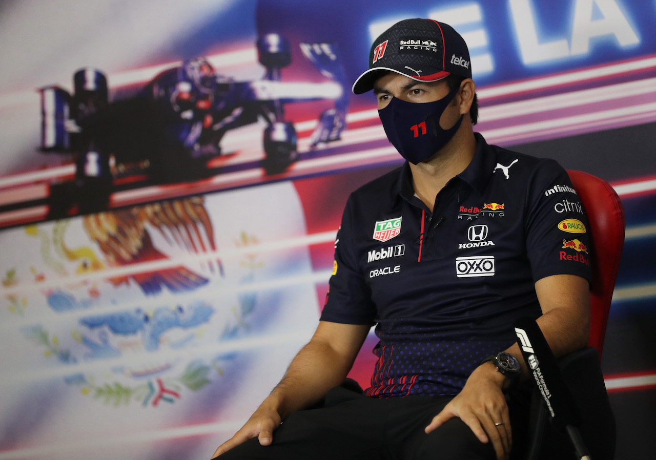 GP CITTA DEL MESSICO, Sergio Perez (MEX) Red Bull Racing in the FIA Press Conference.
04.11.2021. Formula 1 World Championship, Rd 18, Mexican Grand Prix, Mexico City, Mexico, Preparation Day.
- www.xpbimages.com, EMail: requests@xpbimages.com © Copyright: FIA Pool Image for Editorial Use Only