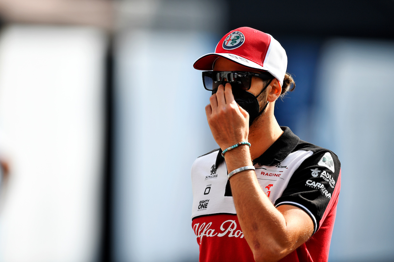 GP CITTA DEL MESSICO, Antonio Giovinazzi (ITA) Alfa Romeo Racing.
04.11.2021. Formula 1 World Championship, Rd 18, Mexican Grand Prix, Mexico City, Mexico, Preparation Day.
- www.xpbimages.com, EMail: requests@xpbimages.com © Copyright: Carrezevoli / XPB Images