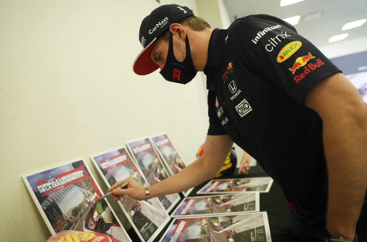 GP CITTA DEL MESSICO, Max Verstappen (NLD) Red Bull Racing.
04.11.2021. Formula 1 World Championship, Rd 18, Mexican Grand Prix, Mexico City, Mexico, Preparation Day.
- www.xpbimages.com, EMail: requests@xpbimages.com © Copyright: FIA Pool Image for Editorial Use Only