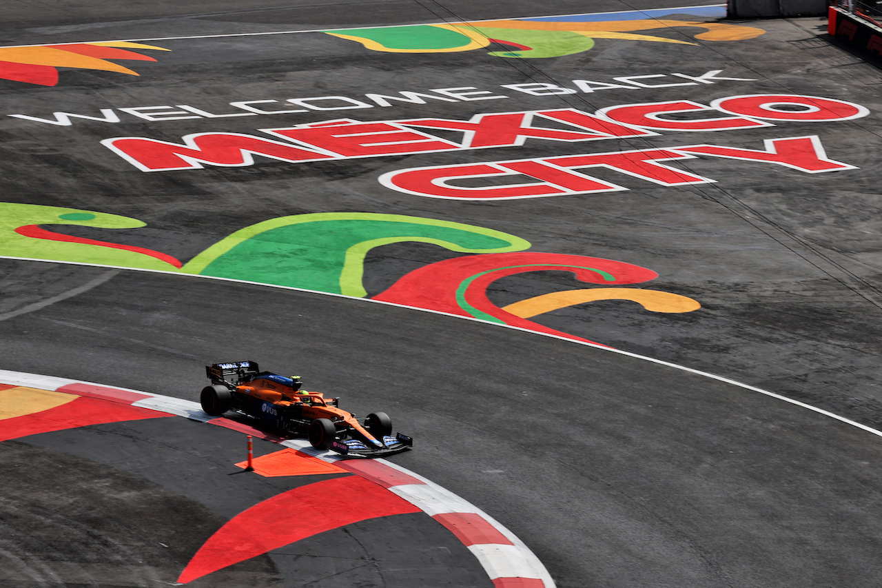 GP CITTA DEL MESSICO, Lando Norris (GBR) McLaren MCL35M.
06.11.2021. Formula 1 World Championship, Rd 18, Mexican Grand Prix, Mexico City, Mexico, Qualifiche Day.
- www.xpbimages.com, EMail: requests@xpbimages.com © Copyright: Batchelor / XPB Images