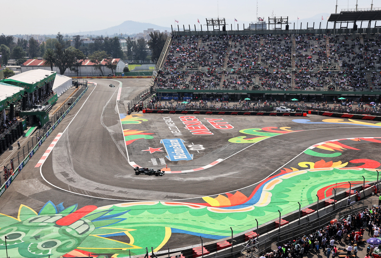 GP CITTA DEL MESSICO, Valtteri Bottas (FIN) Mercedes AMG F1 W12.
06.11.2021. Formula 1 World Championship, Rd 18, Mexican Grand Prix, Mexico City, Mexico, Qualifiche Day.
- www.xpbimages.com, EMail: requests@xpbimages.com © Copyright: Batchelor / XPB Images