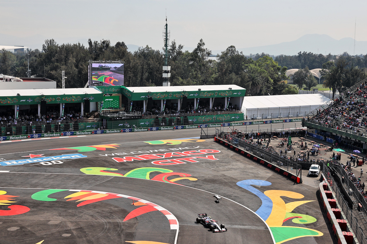 GP CITTA DEL MESSICO, Antonio Giovinazzi (ITA) Alfa Romeo Racing C41.
06.11.2021. Formula 1 World Championship, Rd 18, Mexican Grand Prix, Mexico City, Mexico, Qualifiche Day.
- www.xpbimages.com, EMail: requests@xpbimages.com © Copyright: Batchelor / XPB Images