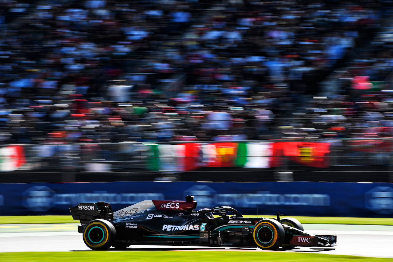 GP CITTA DEL MESSICO, Lewis Hamilton (GBR) Mercedes AMG F1 W12.
06.11.2021. Formula 1 World Championship, Rd 18, Mexican Grand Prix, Mexico City, Mexico, Qualifiche Day.
- www.xpbimages.com, EMail: requests@xpbimages.com © Copyright: Carrezevoli / XPB Images