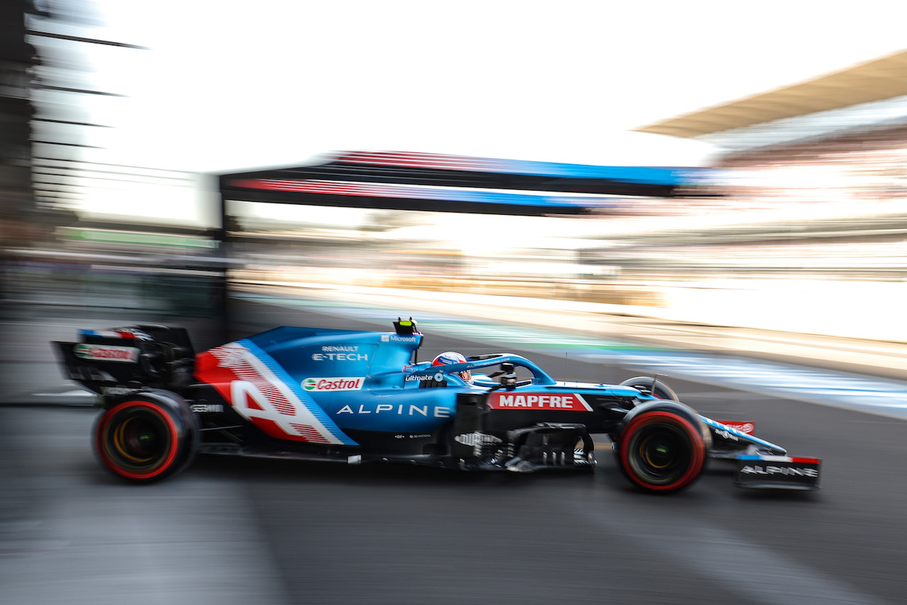 GP CITTA DEL MESSICO, Esteban Ocon (FRA) Alpine F1 Team A521 leaves the pits.
06.11.2021. Formula 1 World Championship, Rd 18, Mexican Grand Prix, Mexico City, Mexico, Qualifiche Day.
- www.xpbimages.com, EMail: requests@xpbimages.com © Copyright: Charniaux / XPB Images
