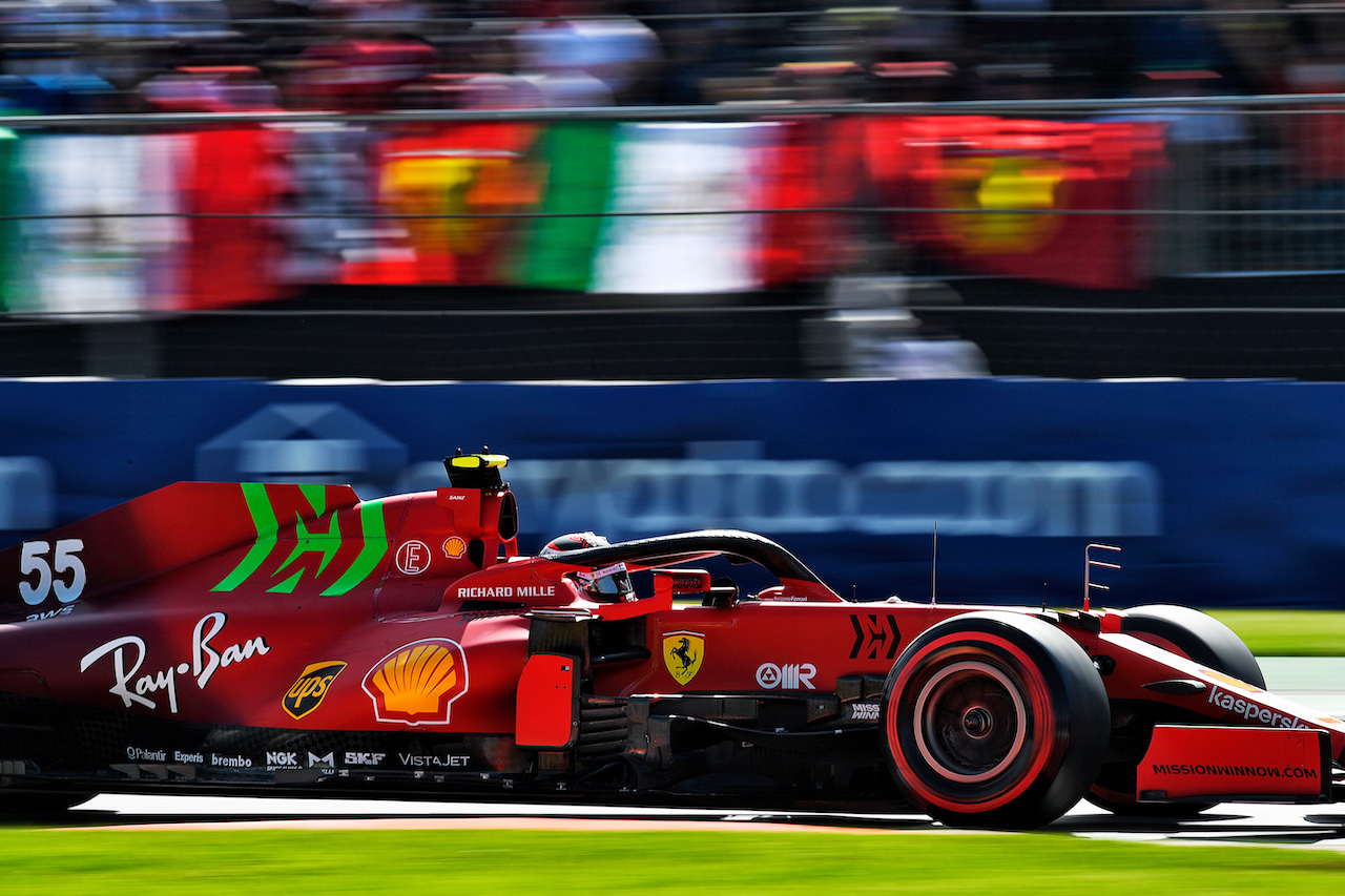 GP CITTA DEL MESSICO, Carlos Sainz Jr (ESP) Ferrari SF-21.
06.11.2021. Formula 1 World Championship, Rd 18, Mexican Grand Prix, Mexico City, Mexico, Qualifiche Day.
- www.xpbimages.com, EMail: requests@xpbimages.com © Copyright: Carrezevoli / XPB Images