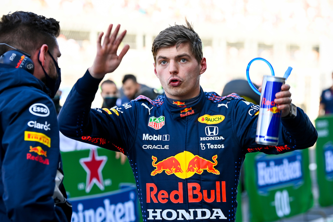 GP CITTA DEL MESSICO, Max Verstappen (NLD) Red Bull Racing in qualifying parc ferme.
06.11.2021. Formula 1 World Championship, Rd 18, Mexican Grand Prix, Mexico City, Mexico, Qualifiche Day.
- www.xpbimages.com, EMail: requests@xpbimages.com © Copyright: FIA Pool Image for Editorial Use Only