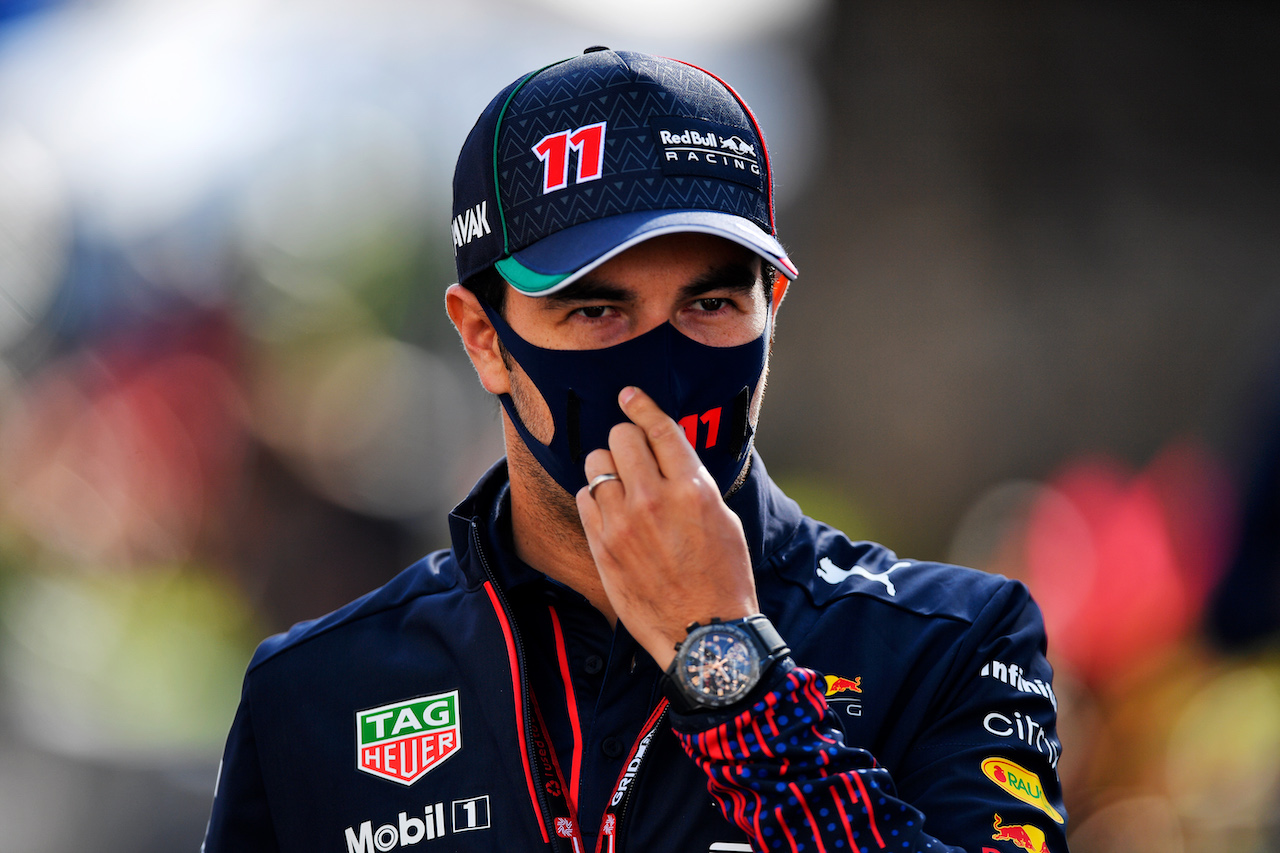 GP CITTA DEL MESSICO, Sergio Perez (MEX) Red Bull Racing.
06.11.2021. Formula 1 World Championship, Rd 18, Mexican Grand Prix, Mexico City, Mexico, Qualifiche Day.
- www.xpbimages.com, EMail: requests@xpbimages.com © Copyright: Carrezevoli / XPB Images