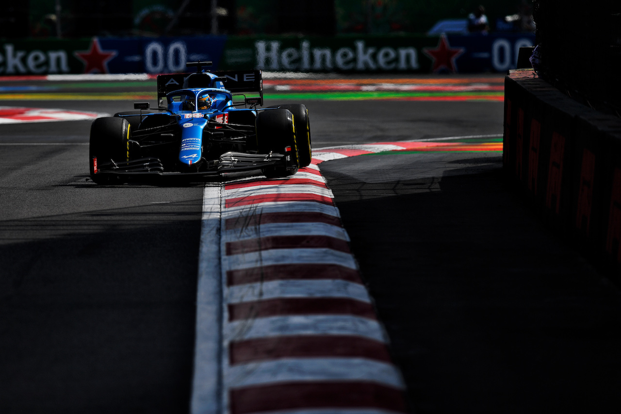 GP CITTA DEL MESSICO, Fernando Alonso (ESP) Alpine F1 Team A521.
06.11.2021. Formula 1 World Championship, Rd 18, Mexican Grand Prix, Mexico City, Mexico, Qualifiche Day.
- www.xpbimages.com, EMail: requests@xpbimages.com © Copyright: Carrezevoli / XPB Images