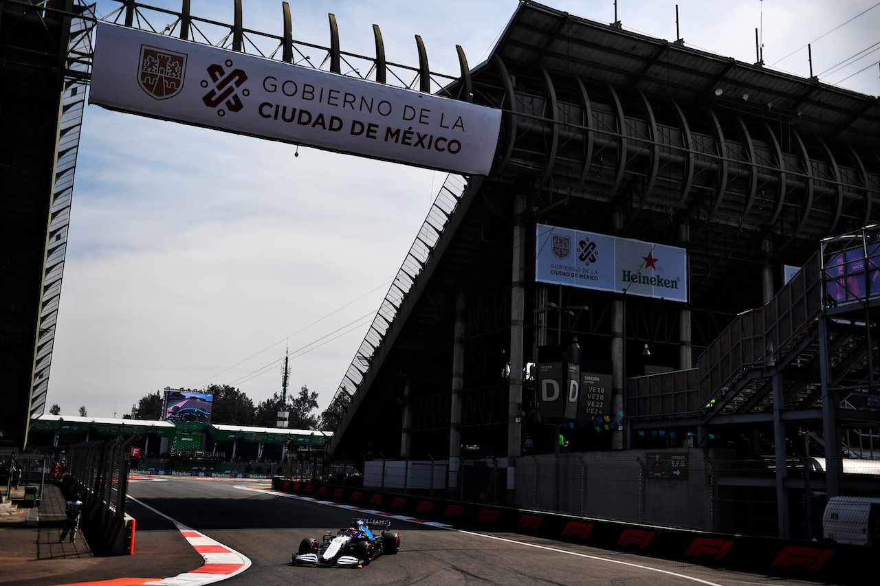 GP CITTA DEL MESSICO, George Russell (GBR) Williams Racing FW43B.
06.11.2021. Formula 1 World Championship, Rd 18, Mexican Grand Prix, Mexico City, Mexico, Qualifiche Day.
- www.xpbimages.com, EMail: requests@xpbimages.com © Copyright: Carrezevoli / XPB Images