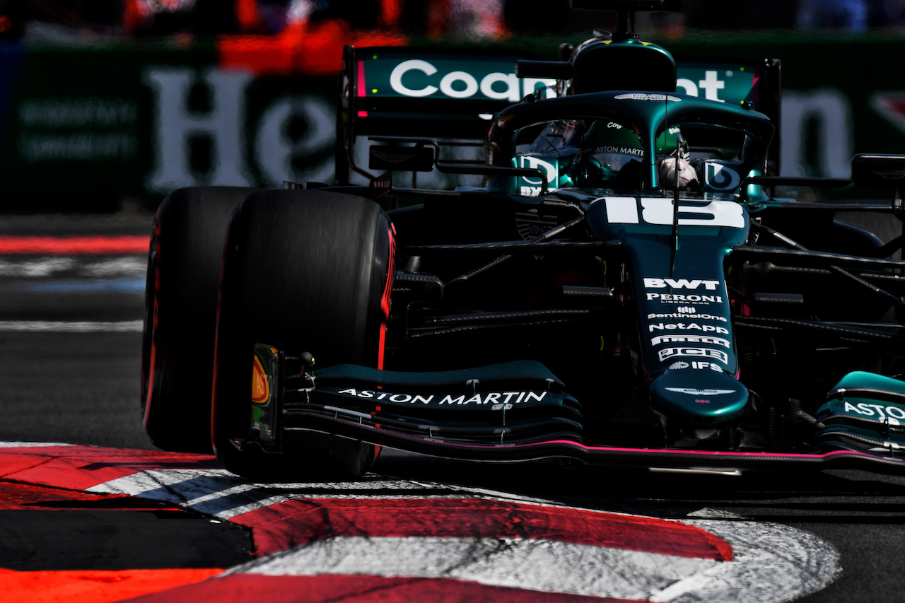 GP CITTA DEL MESSICO, Lance Stroll (CDN) Aston Martin F1 Team AMR21.
06.11.2021. Formula 1 World Championship, Rd 18, Mexican Grand Prix, Mexico City, Mexico, Qualifiche Day.
- www.xpbimages.com, EMail: requests@xpbimages.com © Copyright: Carrezevoli / XPB Images