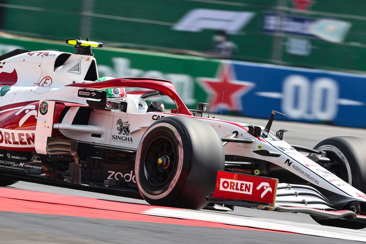 GP CITTA DEL MESSICO, Antonio Giovinazzi (ITA) Alfa Romeo Racing C41.
05.11.2021. Formula 1 World Championship, Rd 18, Mexican Grand Prix, Mexico City, Mexico, Practice Day.
- www.xpbimages.com, EMail: requests@xpbimages.com © Copyright: Charniaux / XPB Images